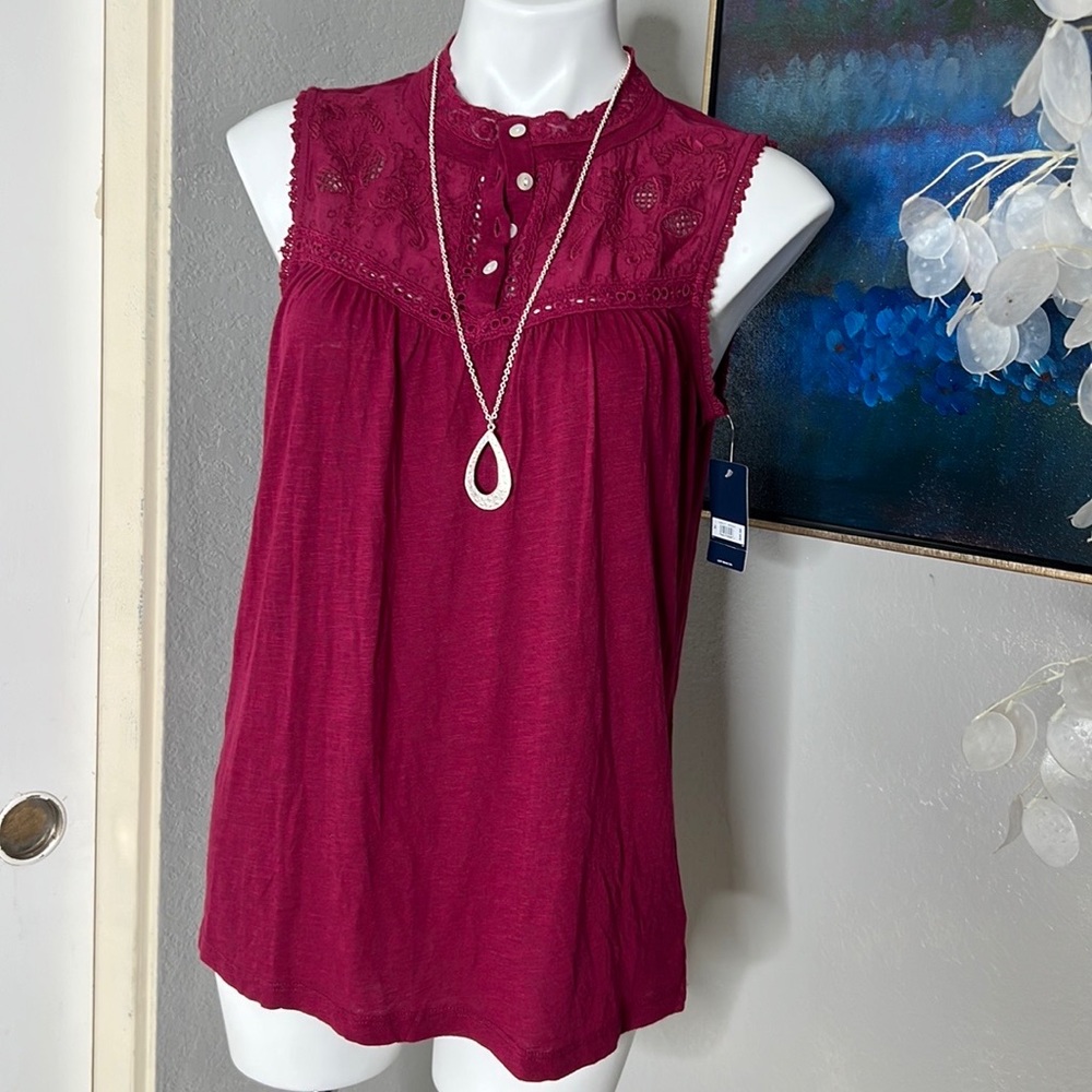 NWT Lucky Brand Size M Maroon Burgundy Embroidered Detail Sleeveless